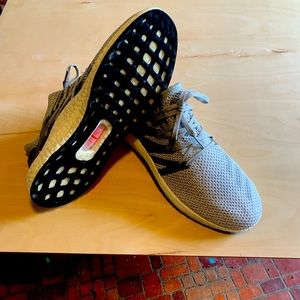 FUTURECRAFT M.F.G “Made For Germany” - 10.5